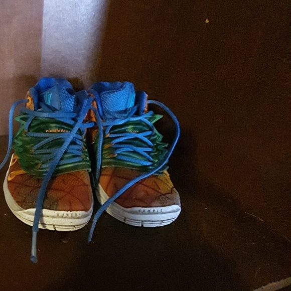 pineapple under the sea kyrie